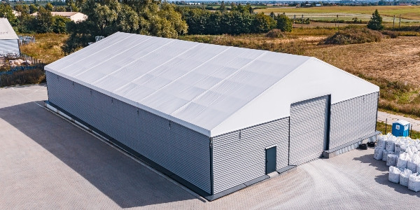 hale z plandeki typu Classic