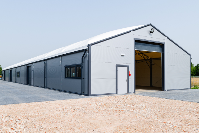 Hale z fotowoltaiką