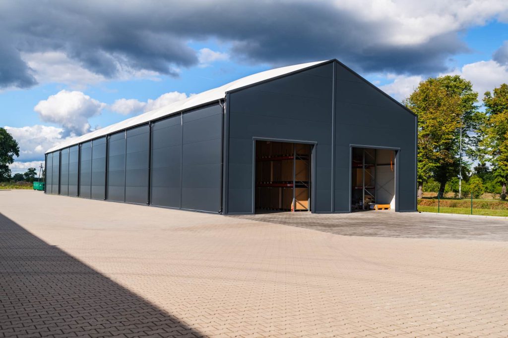 Realizacja hali ocieplanej w Kostrzynie nad Odrą